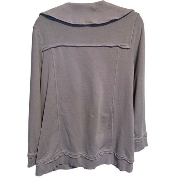 Soft Surroundings- Exposed Seam Button Oversized Spread Collar Sweatshirt, PXL - Picture 4 of 8